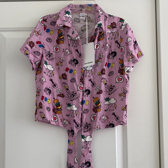 LINE Friends Brown & Friends Allover Print Women’s Tie-Front Top - Picture 1 of 6